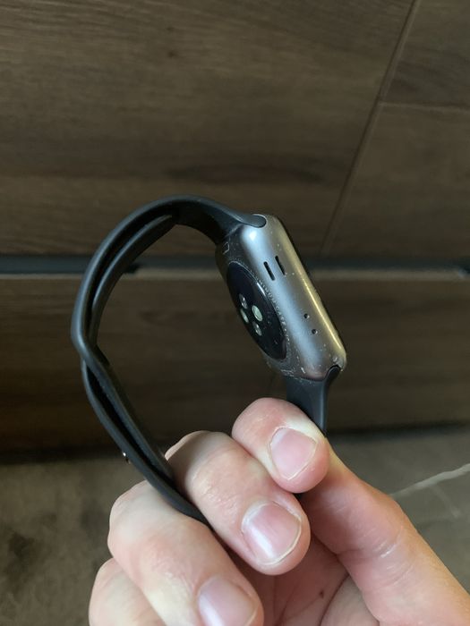 Apple Watch 3 НА ЗАПЧАСТИНИ