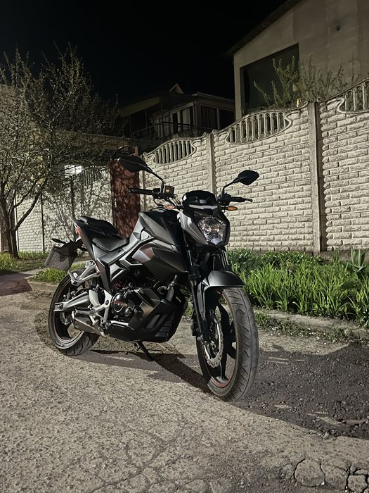 Продам мотоцикл loncin lx250-15 cr4