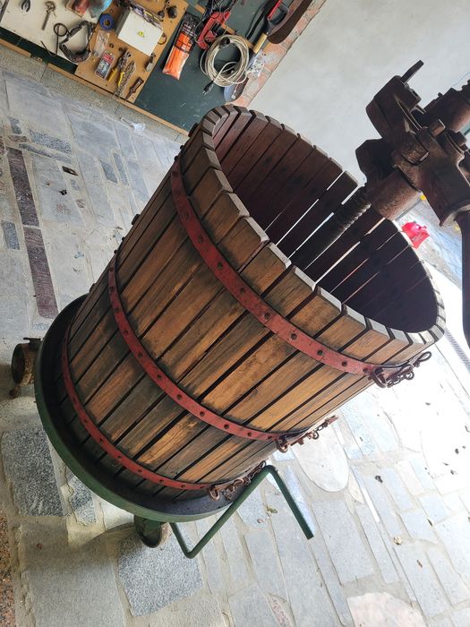 Prensa de uvas NOVA