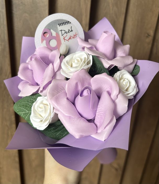 Bukiet z kwiatów mydlanych na Dzień Kobiet inne okazje