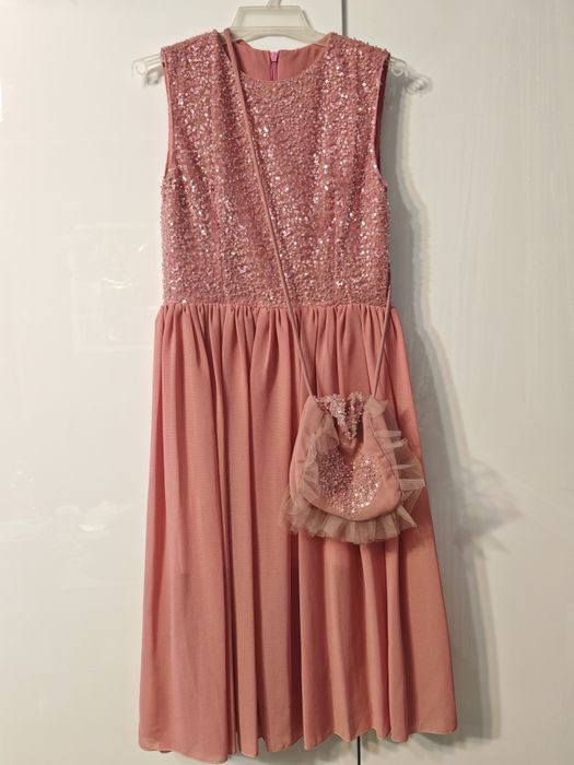 Sukienki na wesele mama i córka