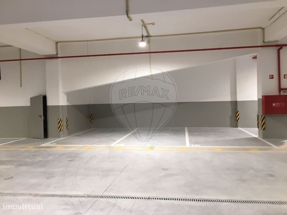 Garagem  para arrendamento