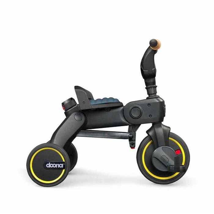 DOONA Liki Trike S5 Nitro Black doona liki Trike s3. Цена 16600