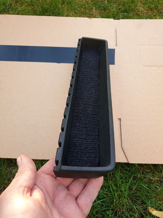 piórnik volvo 240 ,245