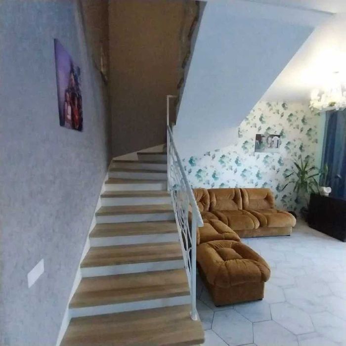 Продам Чудовий таунхаус 120м2 Святопертівське 120000