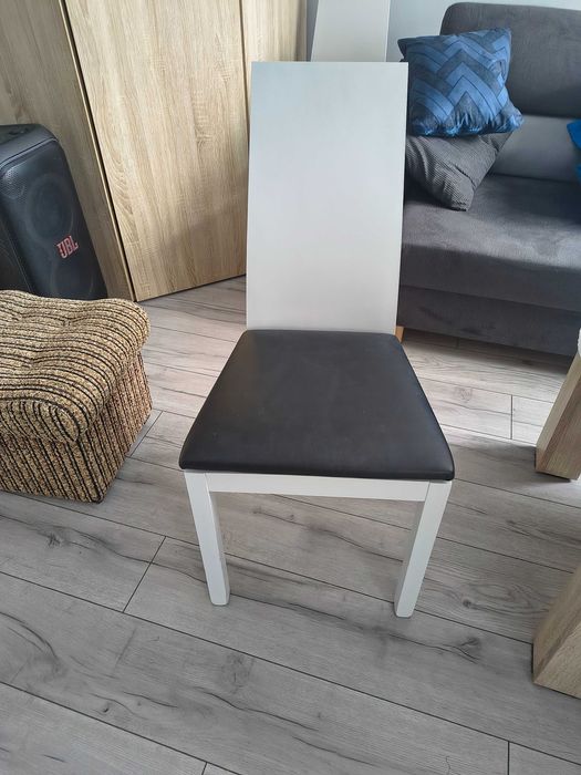Krzesła Białe 2szt