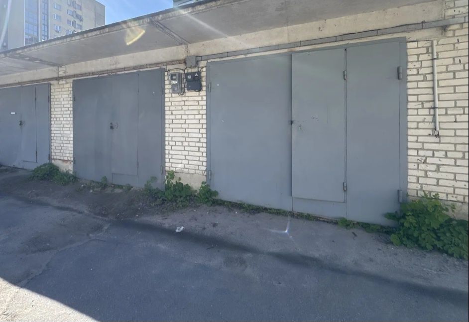 Гараж район маг.Файно Маркет