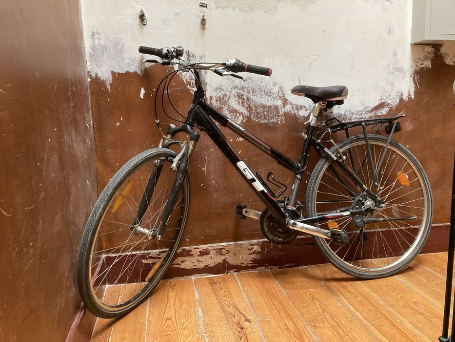 Bicicleta GT à venda – Muito bom estado