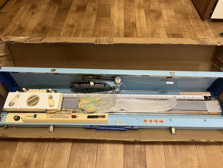 Вязальная машина