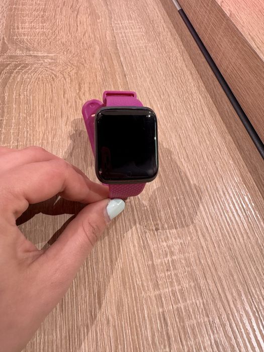 Smartwatch różne kolory