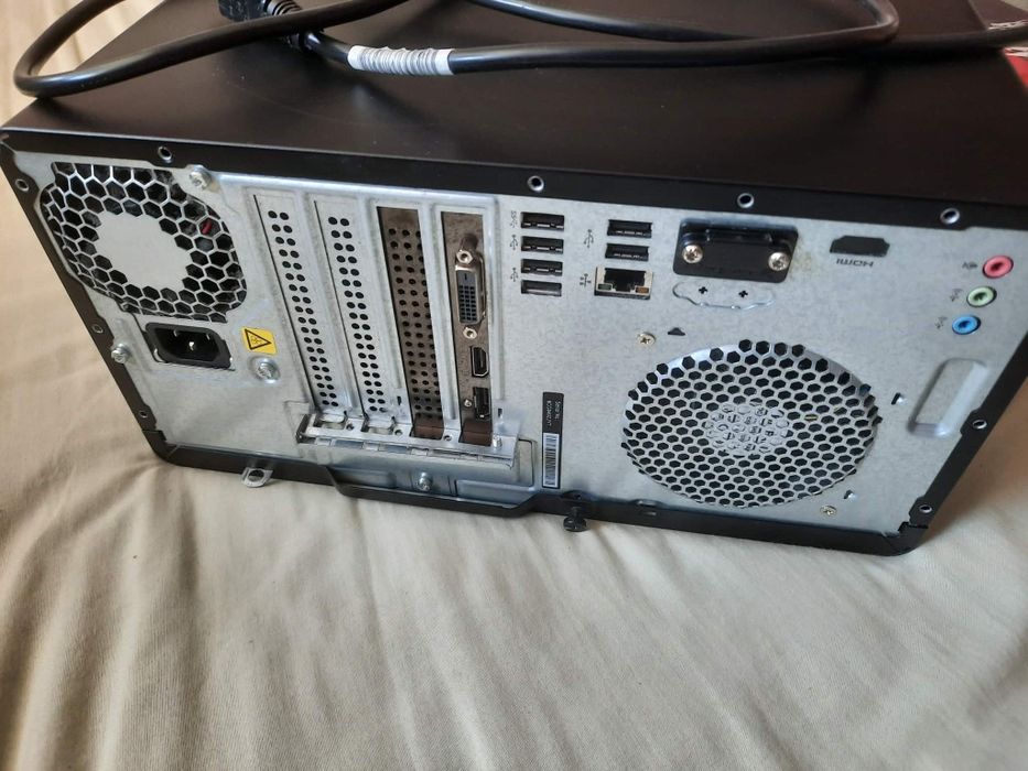 Komputer stacjonarny HP Pavilion Gaming Desktop 690
