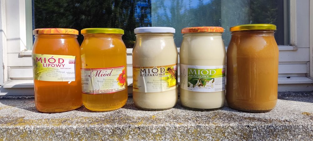 Miody z własnej pasieki