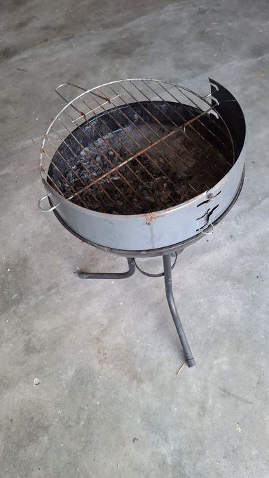 Fogareiro pequeno a carvão