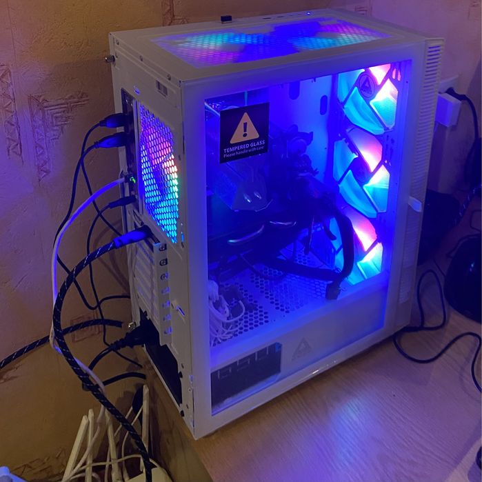 Продам ігровий ПК  32ram 10 ядер 20 потоків відео 8 гб