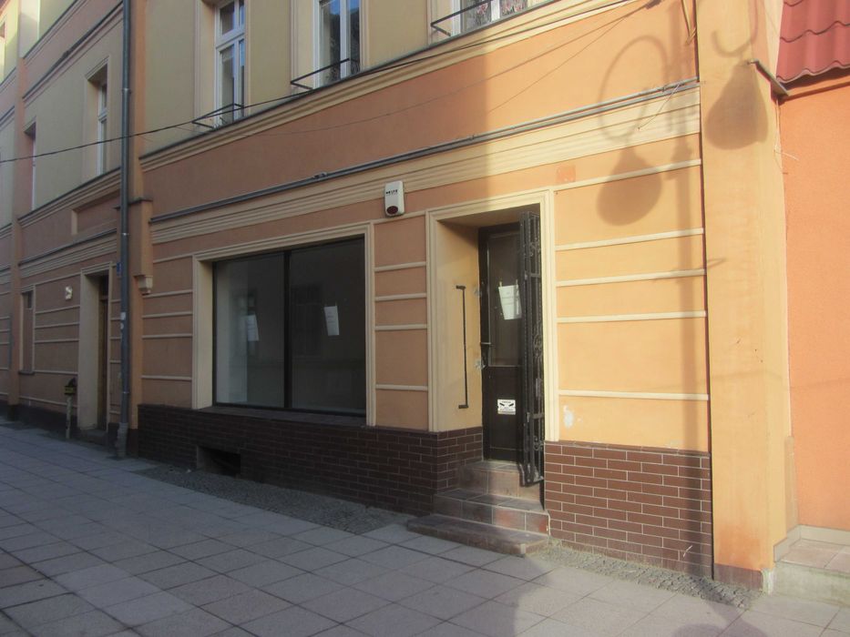 Lokal użytkowy 37,8m2 w centrum Żar