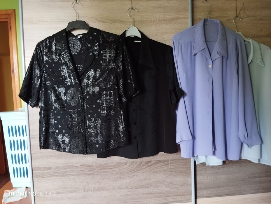 Bluzki z krótkim i długim rękawem cztery sztuki