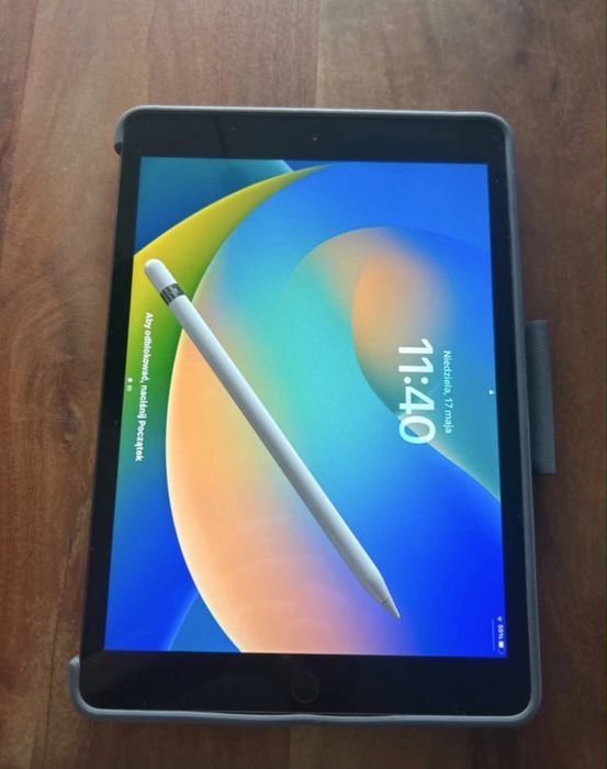 Apple IPad 8 generacji 32GB