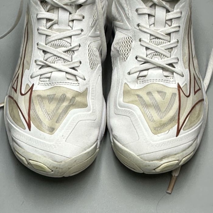 Mizuno lightning z7 волейбольні кросівки жіночі 40