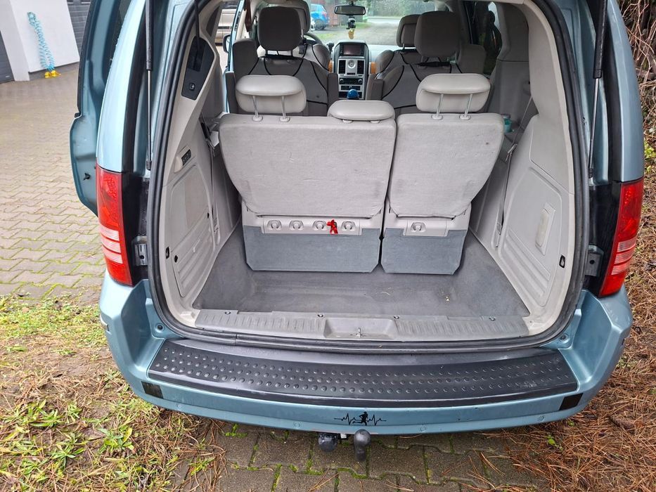 Chrysler Town and Country 2010r, 4.0 b+g