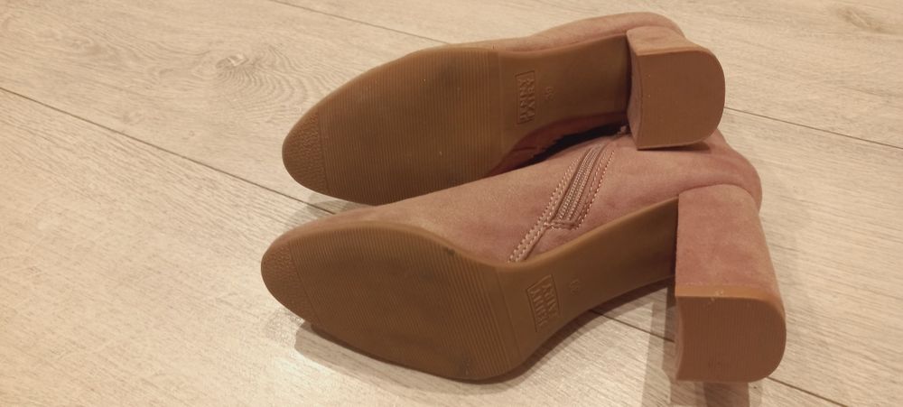 Nowe botki 39 Jennyfer