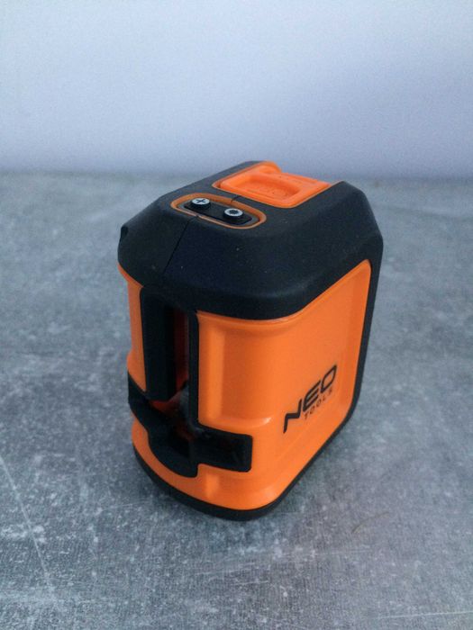 Laser krzyżowy Neo Tools 75-106 zielona wiązka - jak nowy.