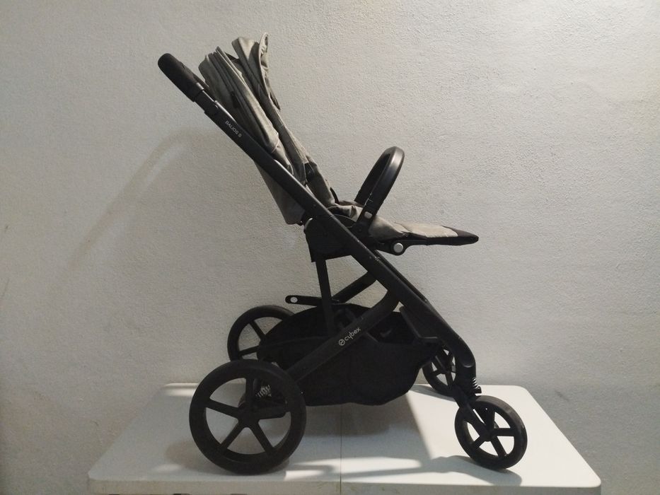 Carrinho e ovo e adaptador cybex