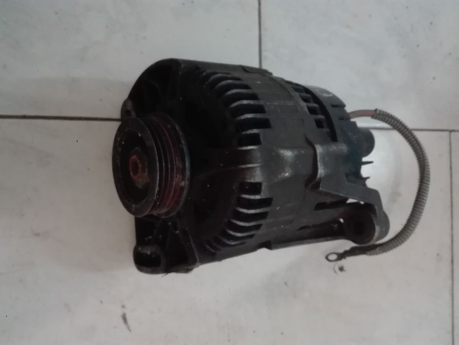 Fiat Punto Motor de arranque alternador e roda suplente
