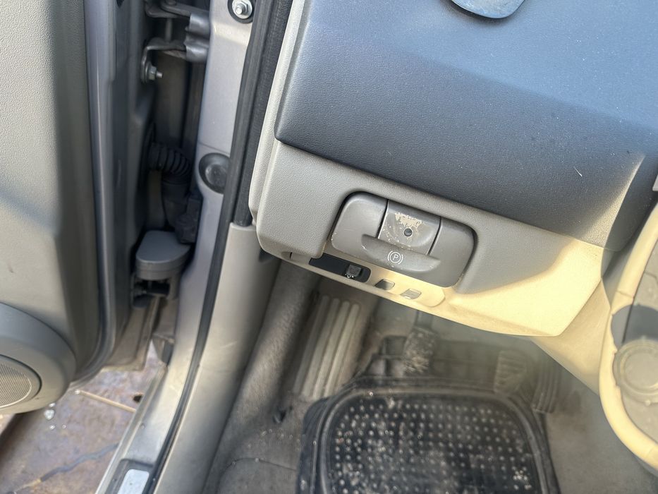 para peças Renault Scenic 1.5 Dci ano 2004