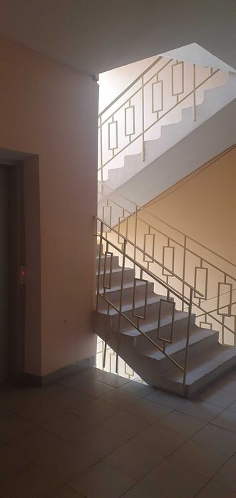 Центр Продам трехкомнатную квартиру    в новом кирпичном доме ЛД