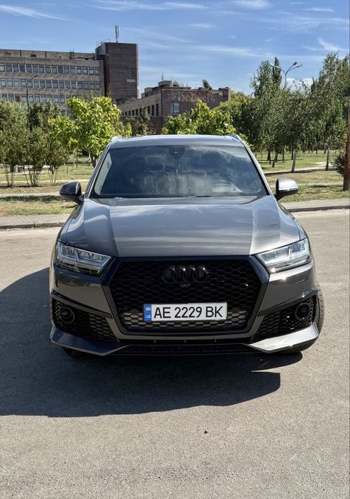 Audi Q7 2018 VIN WA1VAAF75JD051446 фото оголошення 2 з 17