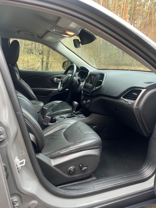 Продам Jeep Cherokee 2020 року