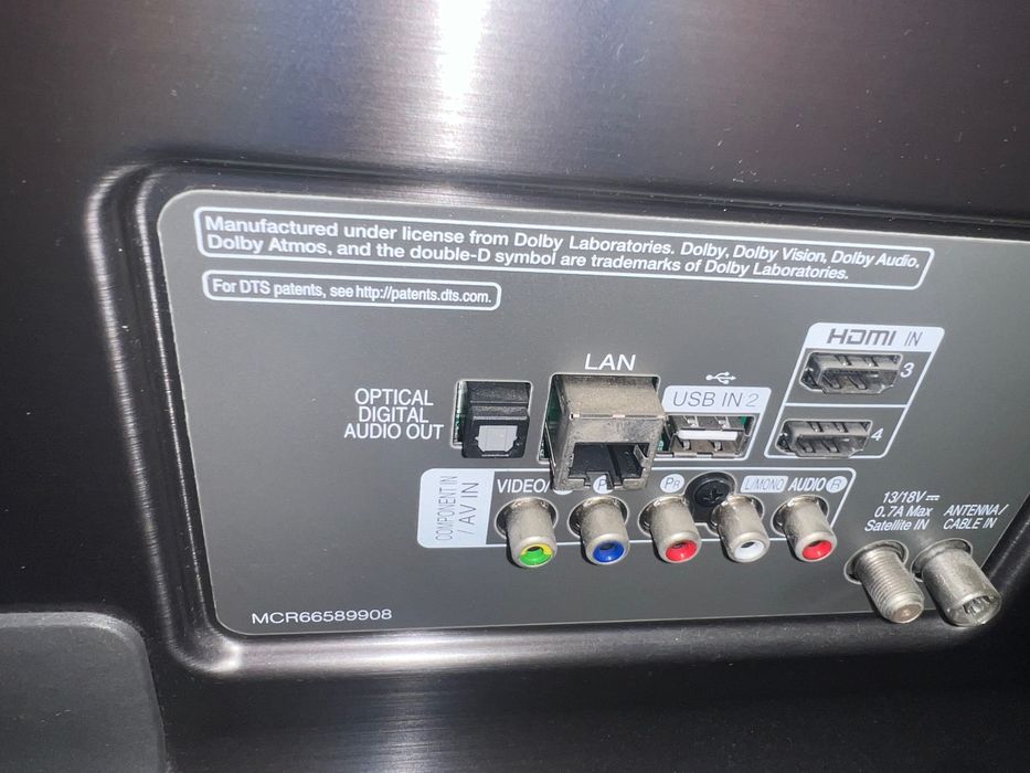 LG LED 49’’ 4K UHD Smart TV