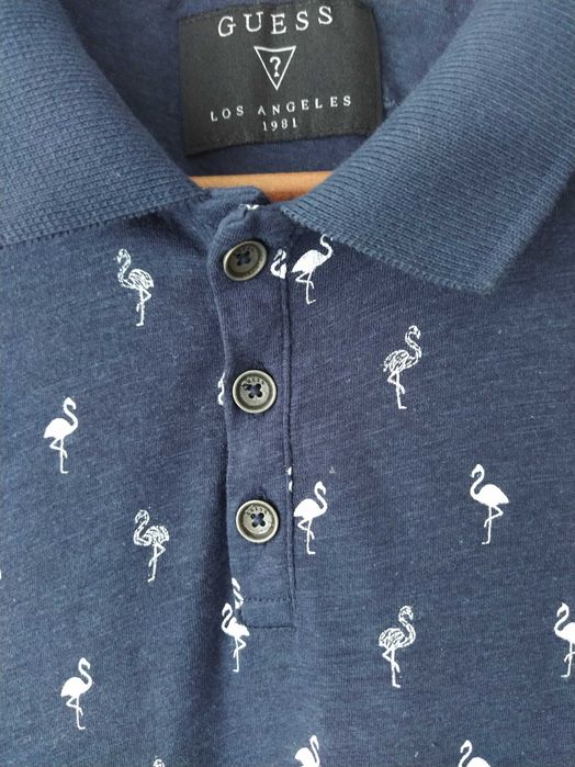 GUESS Los Angeles granatowa koszulka polo w białe flamingi roz. L