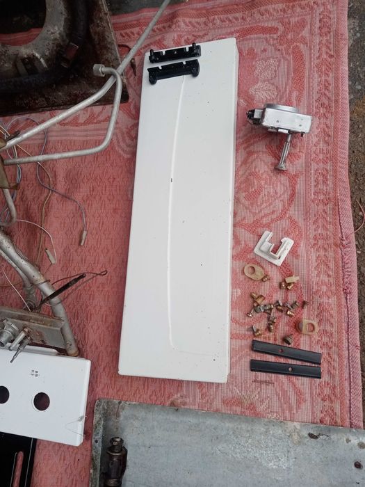 Продам плиту газовую INDESIT