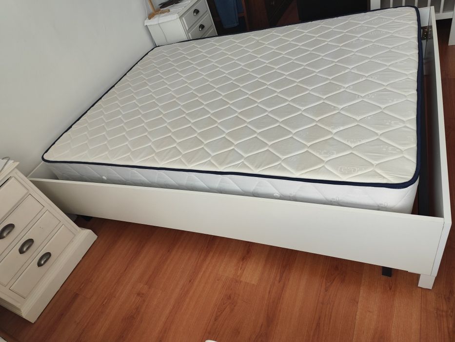 Cama de casal 140x190