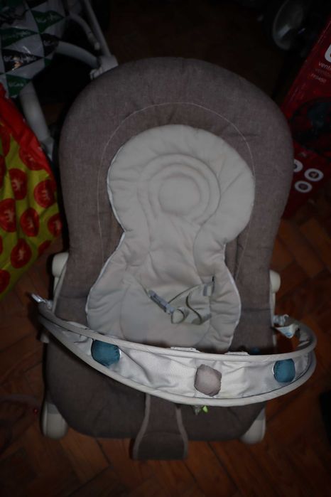 Espreguiçadeira Bebé Chicco com Arco de Brinquedos (1 por 25€ | 2 por 40€)