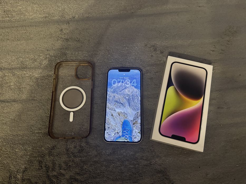 Biały IPhone 14 Plus