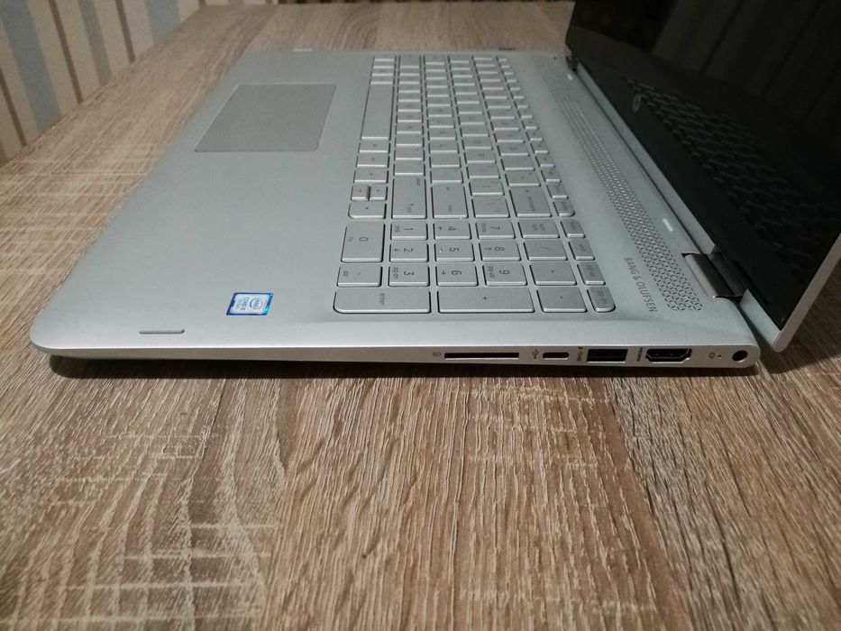 HP ENVY x360 m6 (15,6", Intel Core i5-7200U, RAM 12Гб, SSD 480 Гб)