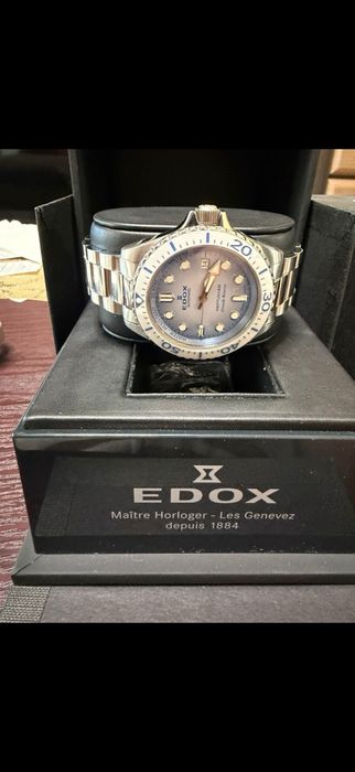 Годинник EDOX