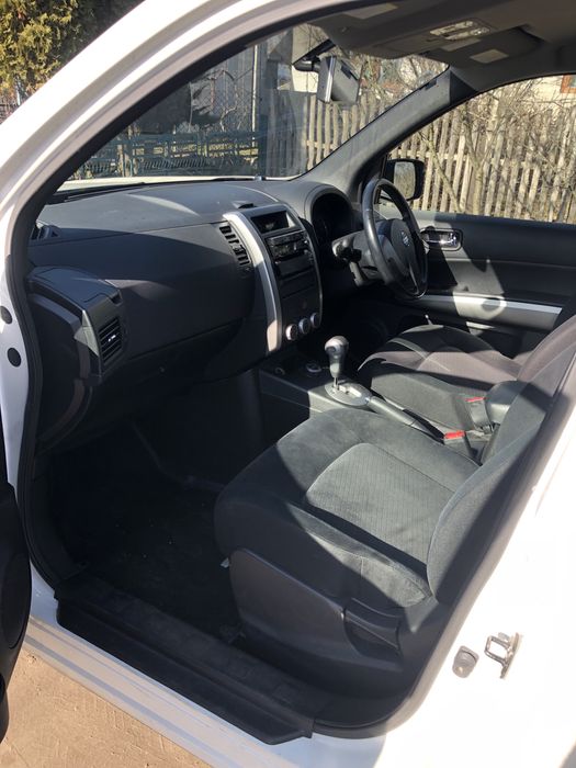 Nissan X-Trail, 2010 рік , 2.0 дизель, АКП, правий руль,для військових