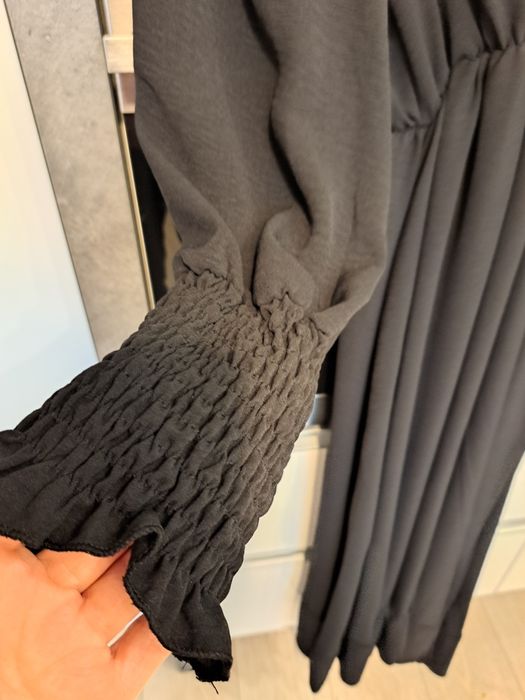 Elegancka Sukienka maxi, bufiaste rękawki. rozm.uni