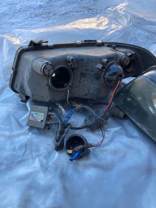 Фари на ауді комплект