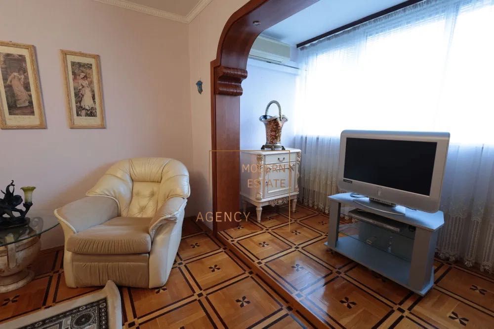 3-кімнатна квартира 104 м² біля м. Позняки з ремонтом та технікою|без%