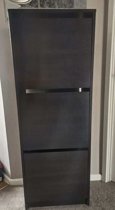 Półka na buty piętrowa