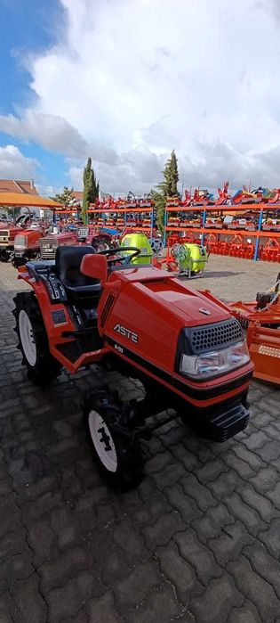 Campanha de Natal: Trator Kubota A155 + 4 alfaias POUPE 1250€