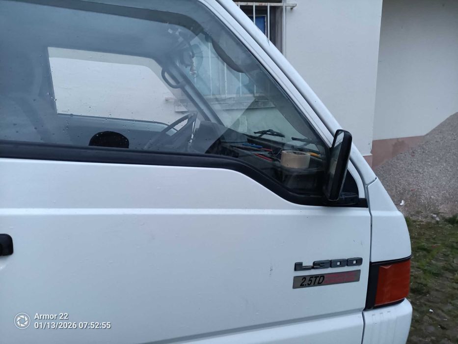 Carrinha Mitsubishi