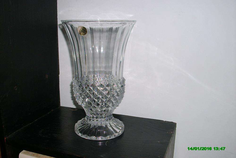 Taças, Garrafas, Caixa de cristal e outros