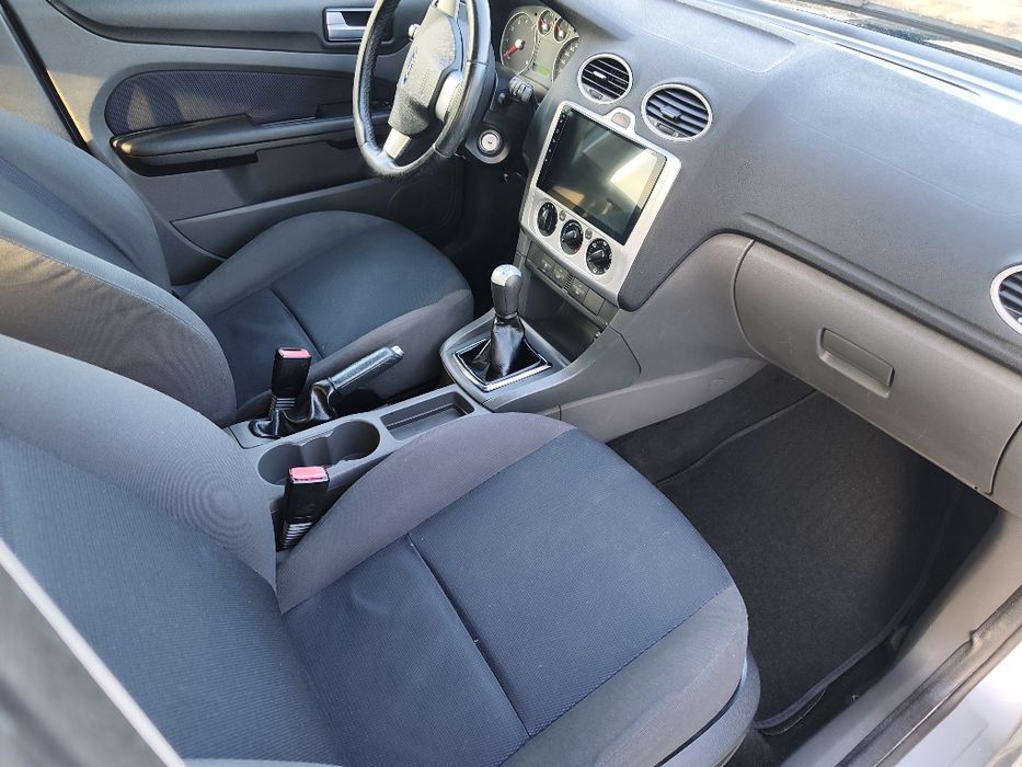 Ford Focus MK2 1.6 benzyna sprowadzony zarejestrowany klima elektryka android