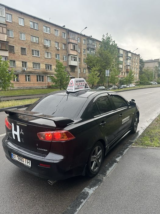 Инструктор по вождению, уроки вождения, автомат-механика