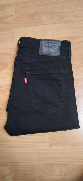 Класичні, прямі джинси Levi's. Оригінал